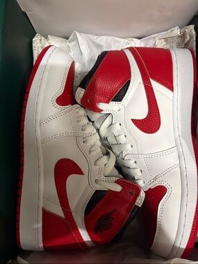 JORDAN 1 Red & White High Top